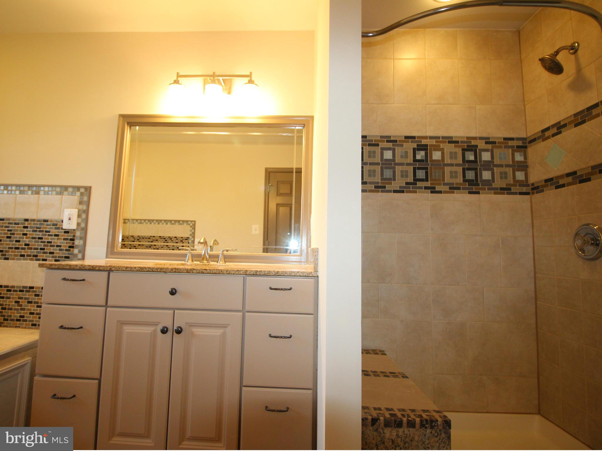 7409 Paxton Road Falls Church, VA 22043 - Photo 7 of 25 Bath