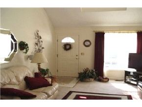 40 Pleasant Street, Unit 40 Windham, NH 03087 - Photo 3 of 9