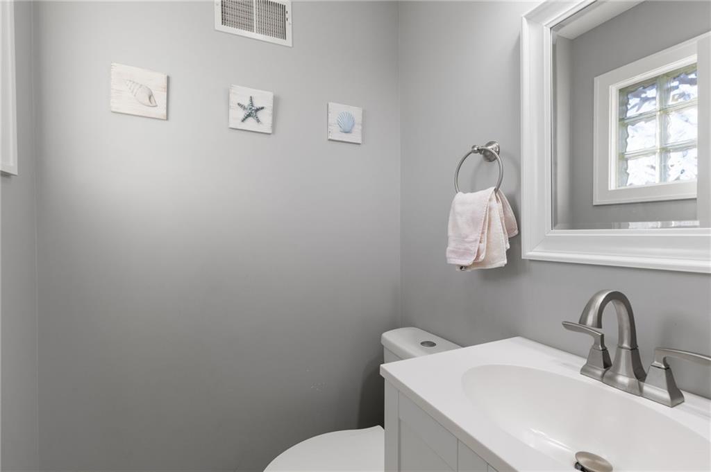 7901 Ella Avenue Kansas City, KS 66112 - Photo 15 of 32