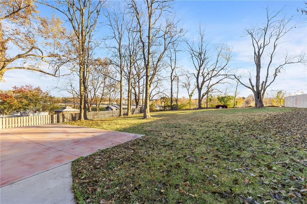 7901 Ella Avenue Kansas City, KS 66112 - Photo 25 of 32