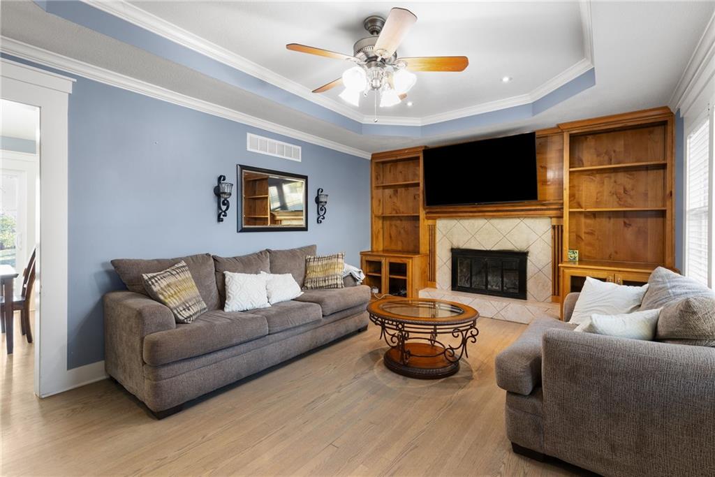 7901 Ella Avenue Kansas City, KS 66112 - Photo 3 of 32