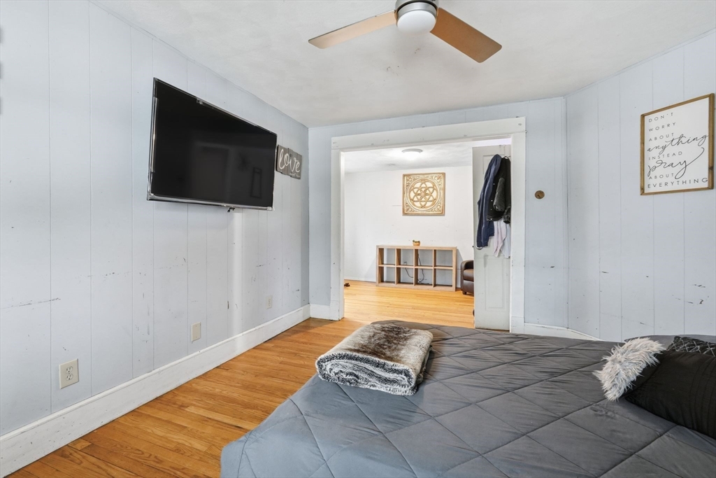 34 Savoy Avenue Springfield, MA 01104 - Photo 11 of 35