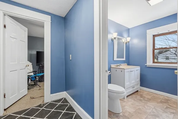 $299,999 | 34 Savoy Avenue, Springfield, MA 01104