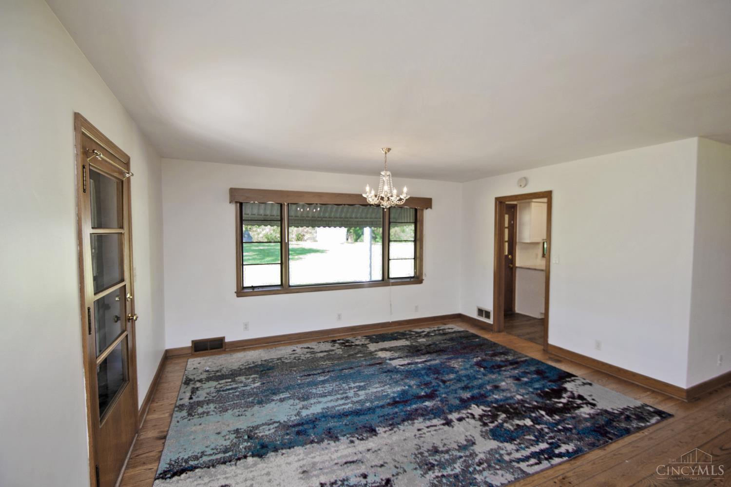 5791 Greenlawn Road Hamilton, OH 45011 - Photo 10 of 43