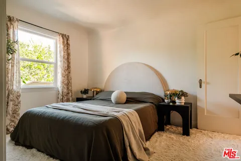 $999,000 | 643 North Vendome Street, Los Angeles, CA 90026