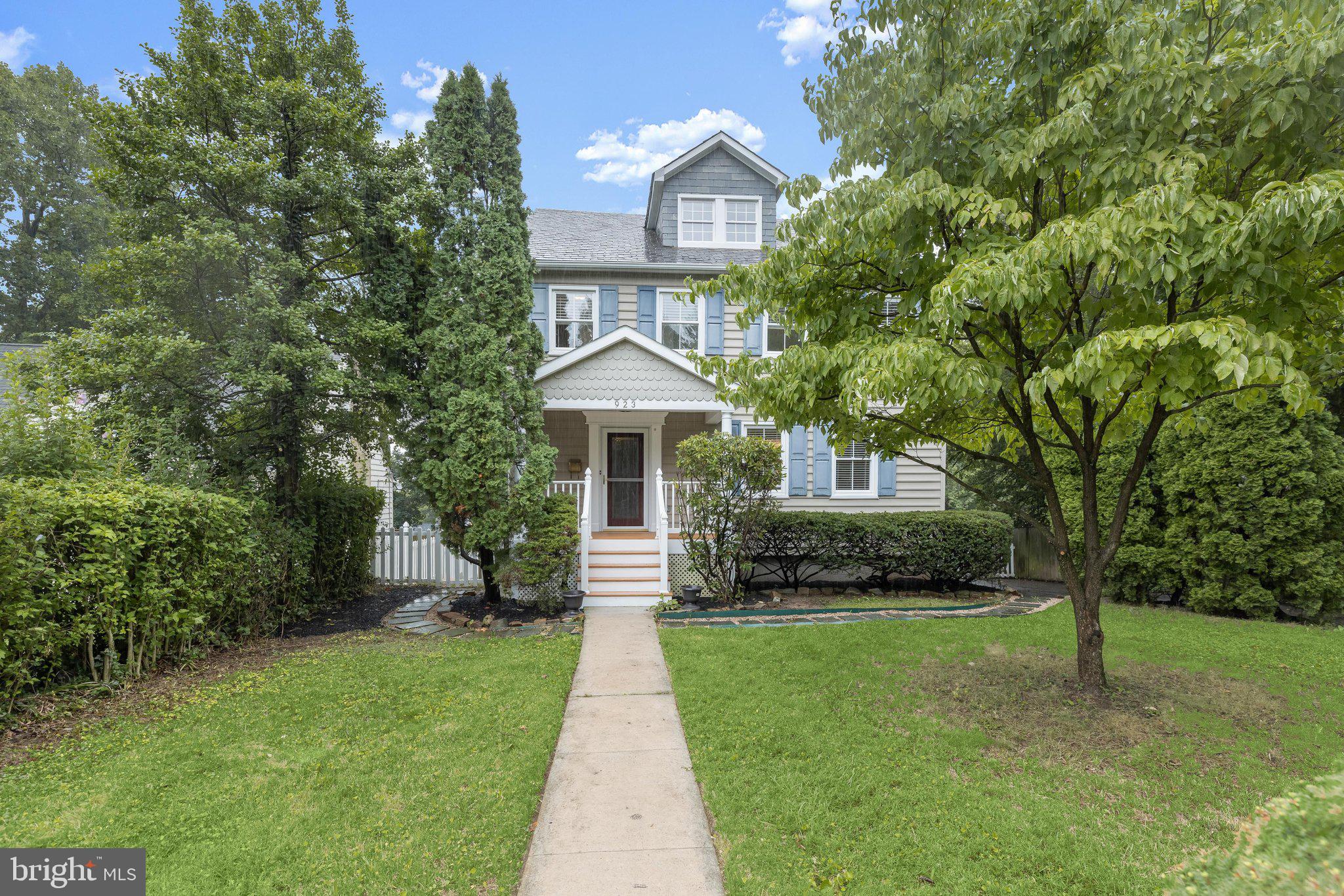 923 Arran Road Baltimore, MD 21239 - Photo 1 of 78 Front