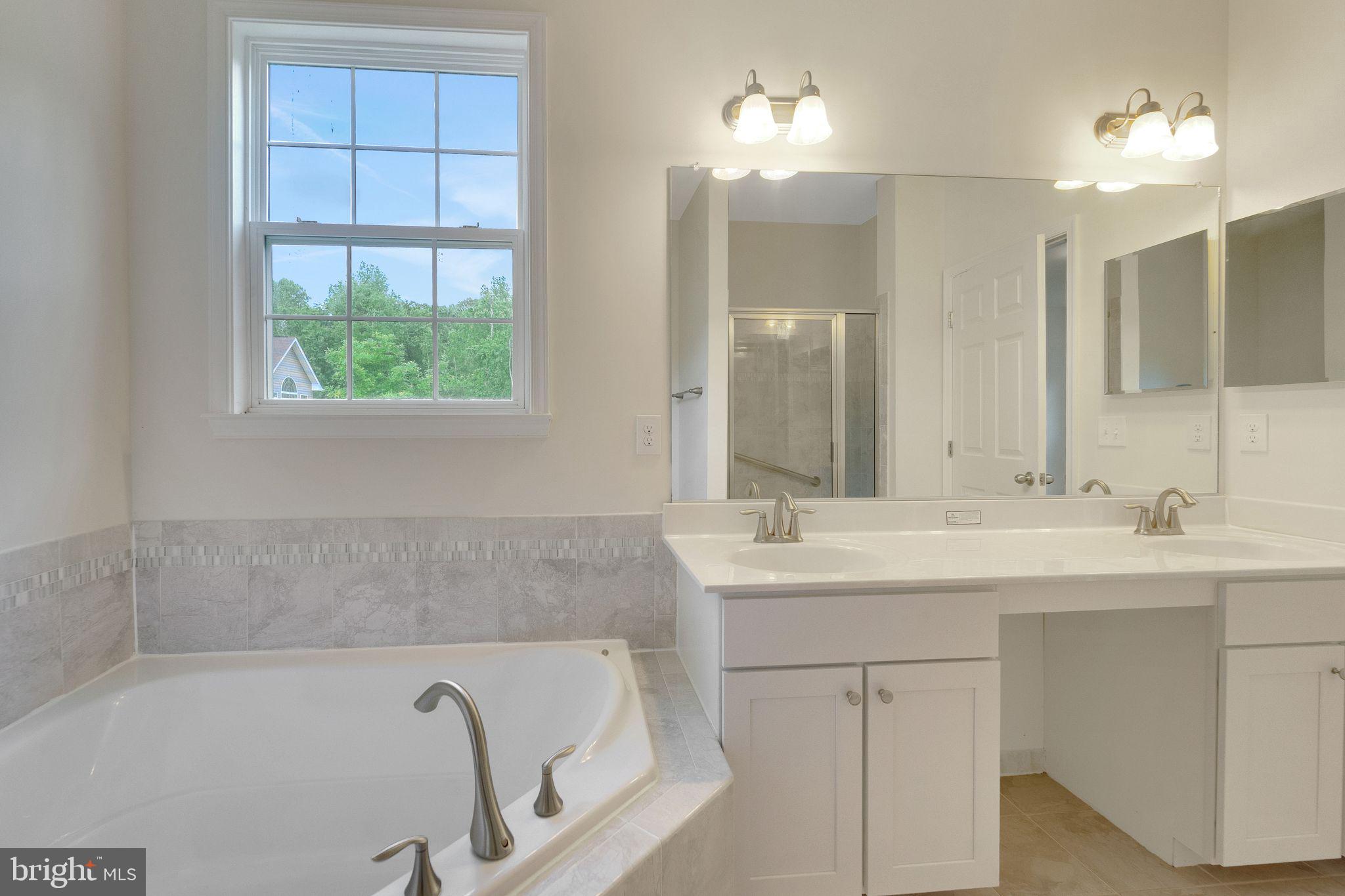 11305 Springpark Court Laurel, MD 20708 - Photo 23 of 48 Main Level Owners En Suite