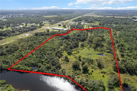 a view of a yard with an outdoor space