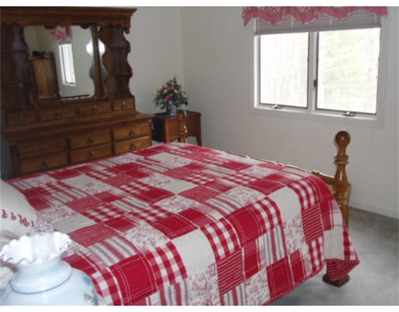 4 Country Meadow Road, Unit 4 Haverhill, MA 01832 - Photo 4 of 8