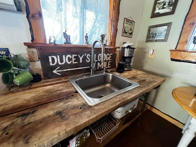 $1,500,000 | 51571 Coyote Ridge Road, Oakhurst, CA 93644