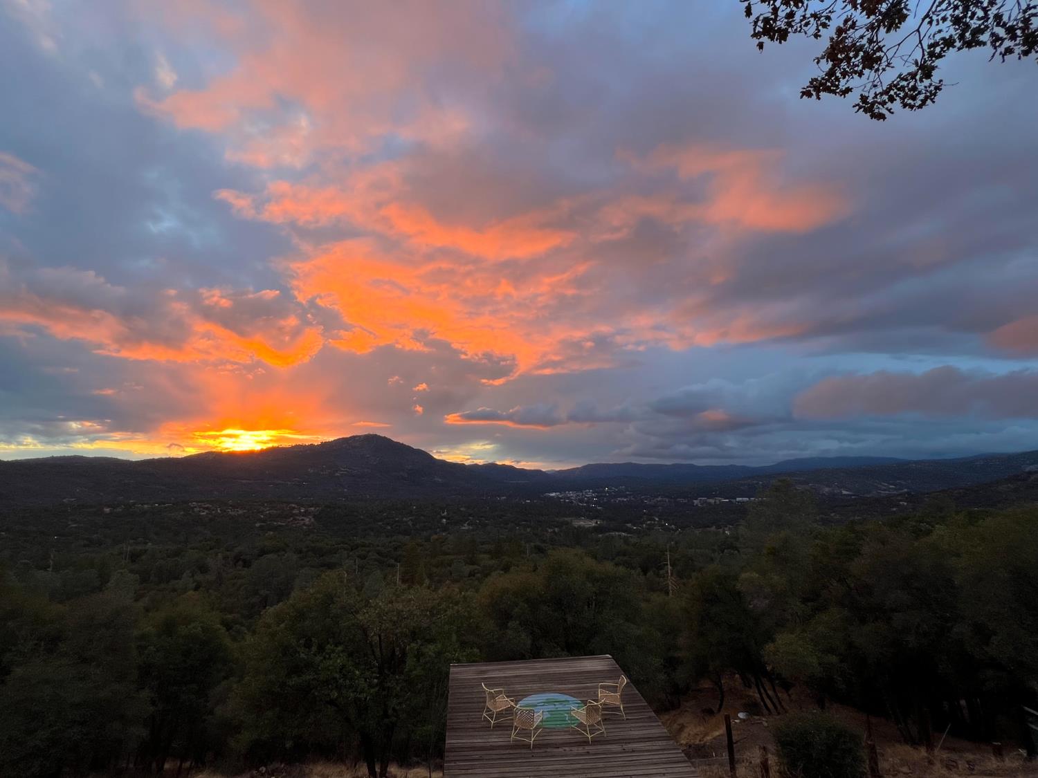 51571 Coyote Ridge Road Oakhurst, CA 93644 - Photo 62 of 81 a view of city and mountain
