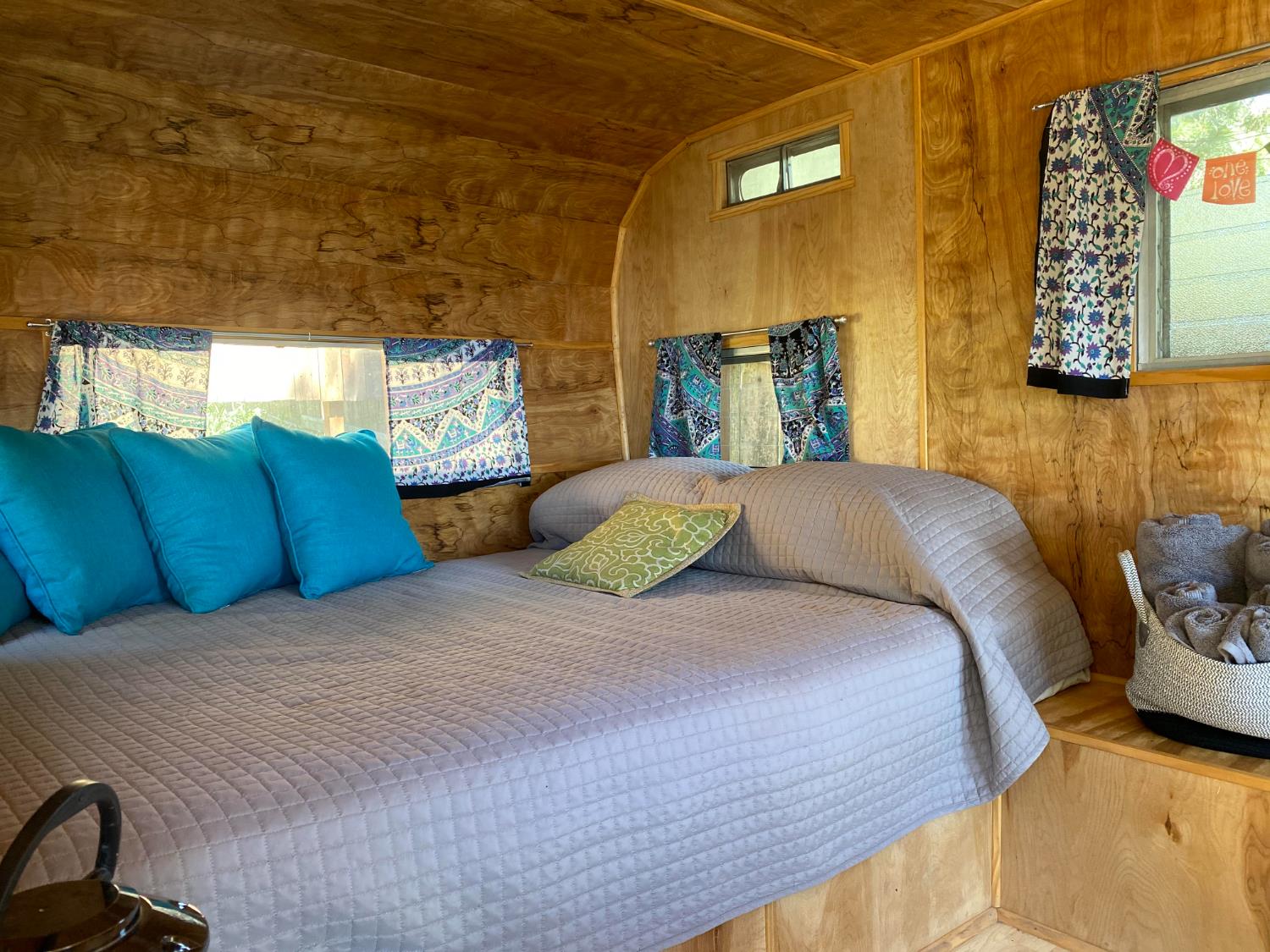 51571 Coyote Ridge Road Oakhurst, CA 93644 - Photo 70 of 81 a bedroom with a bed and window