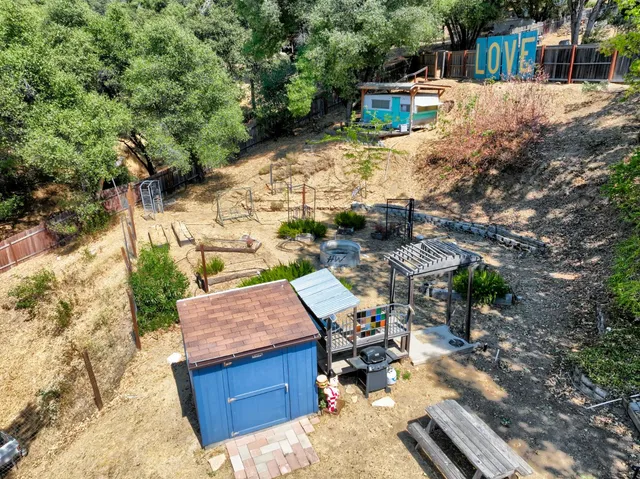 $1,500,000 | 51571 Coyote Ridge Road, Oakhurst, CA 93644