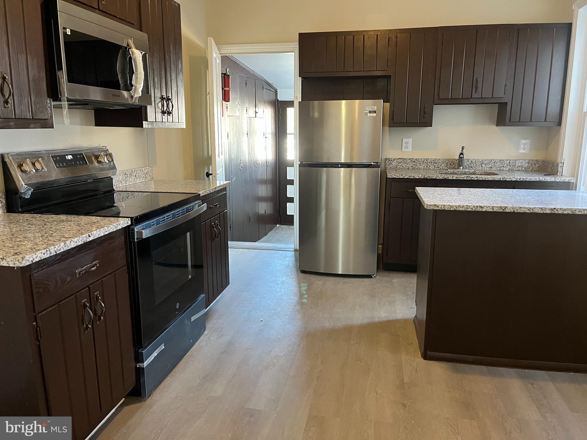 133 East Nields Street West Chester, PA 19382 - Photo 6 of 18 Renovated kitchen