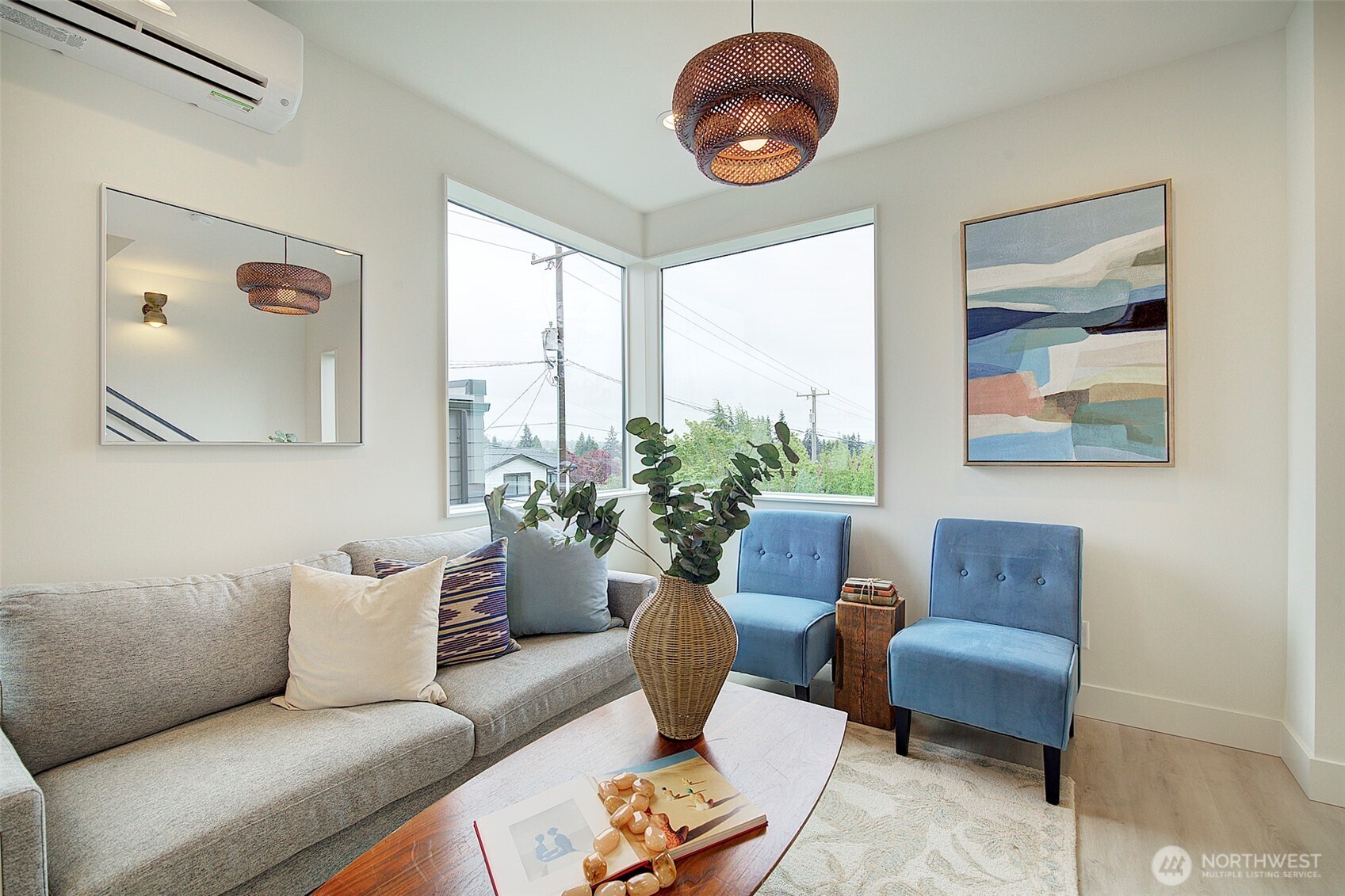 7912 34th Avenue Southwest, Unit B Seattle, WA 98126 - Photo 9 of 17