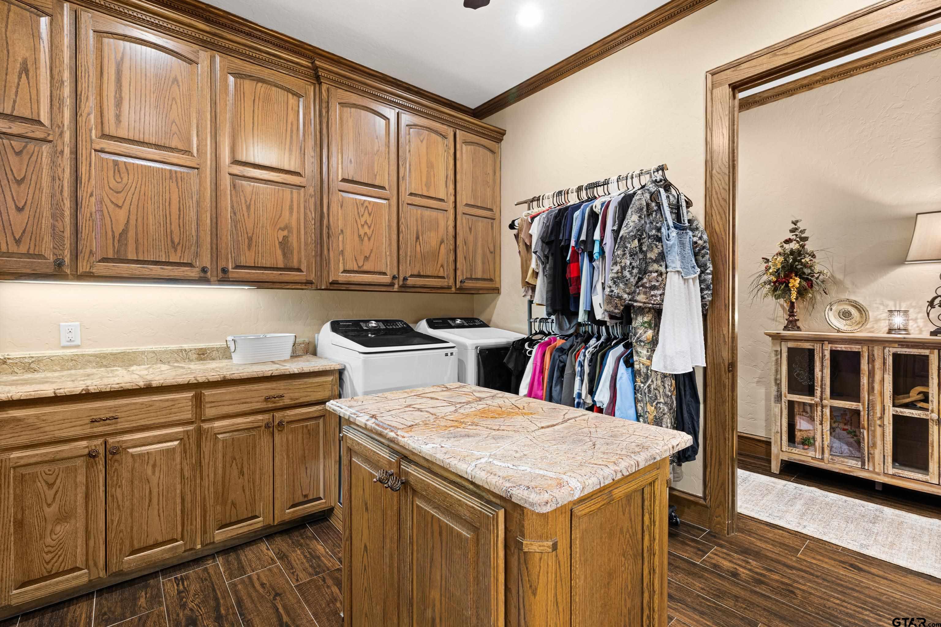 440 Susan Road Gladewater, TX 75647 - Photo 31 of 48 Laundry Room