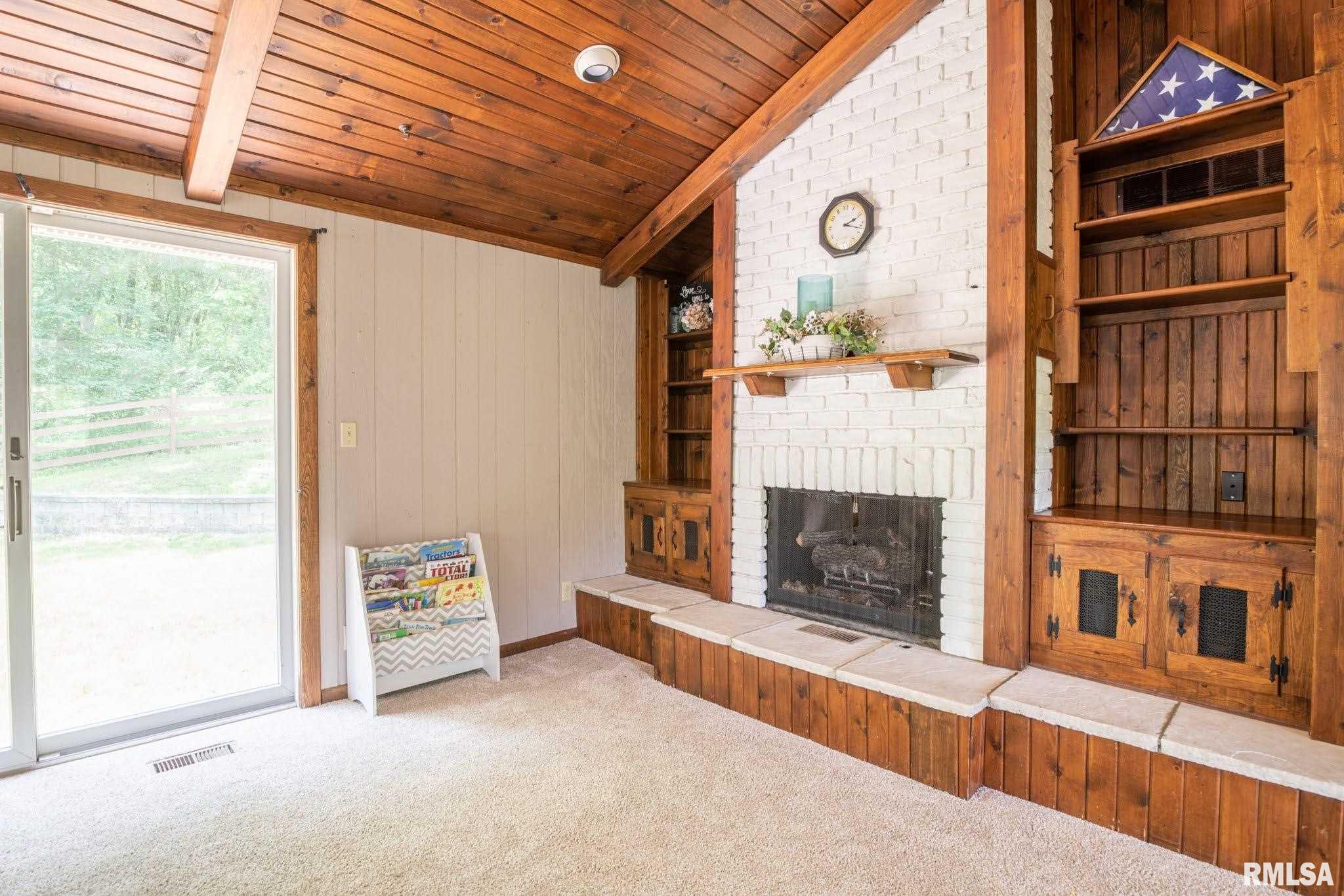 5825 North Koerner Road Peoria, IL 61615 - Photo 10 of 50 Gallery Image 10