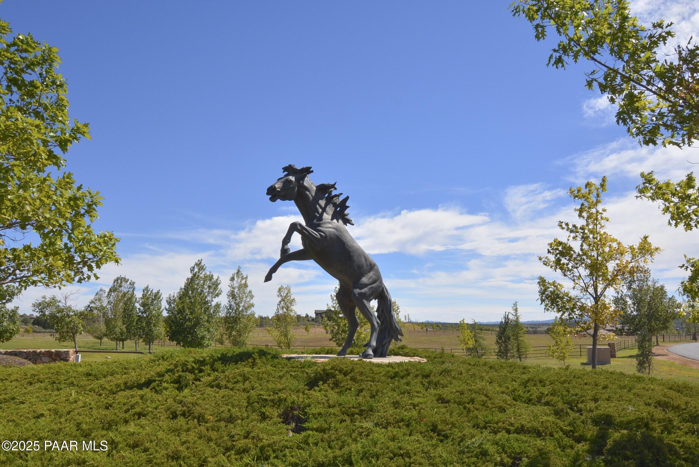 9309 North Callahan Road Prescott, AZ 86305 - Photo 36 of 55 a view of a outdoor space and a yard