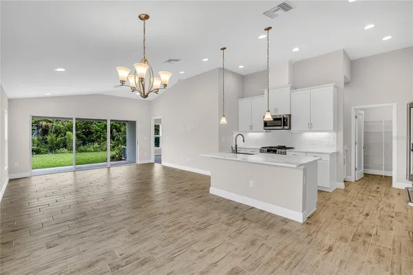 $2,325 | 12468 Oak Hill Way, Parrish, FL 34219