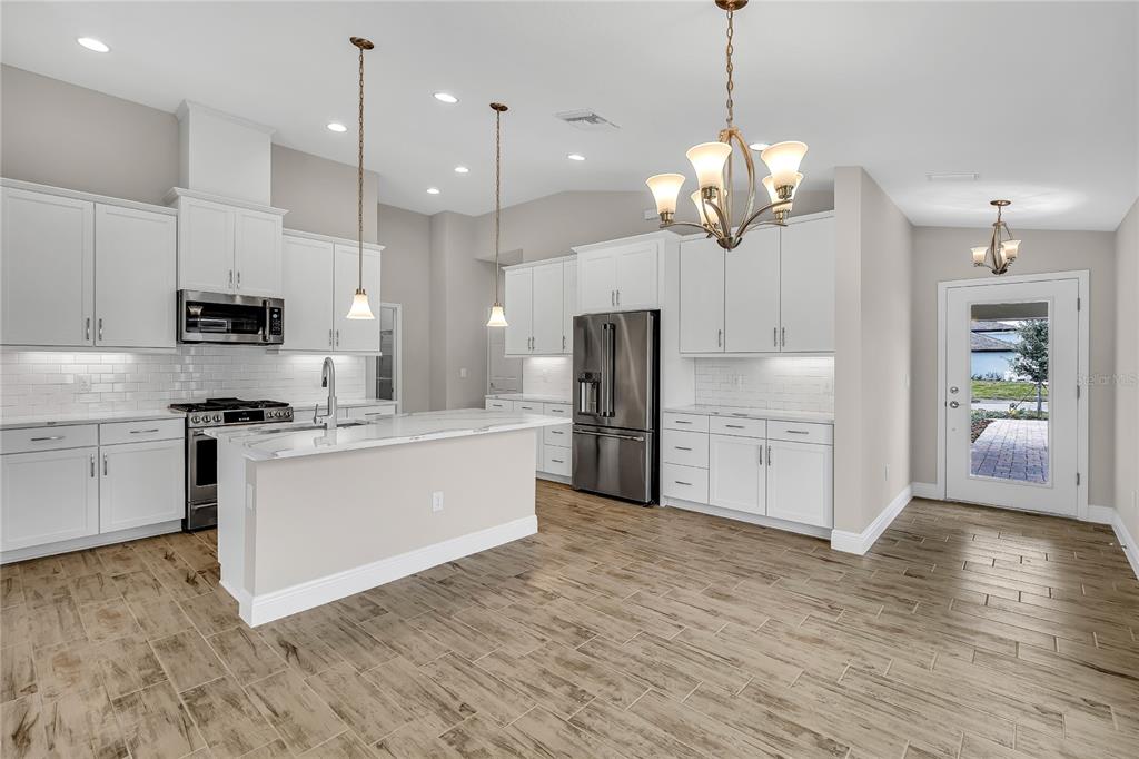 12468 Oak Hill Way Parrish, FL 34219 - Photo 7 of 39