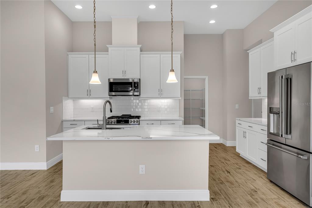 12468 Oak Hill Way Parrish, FL 34219 - Photo 8 of 39