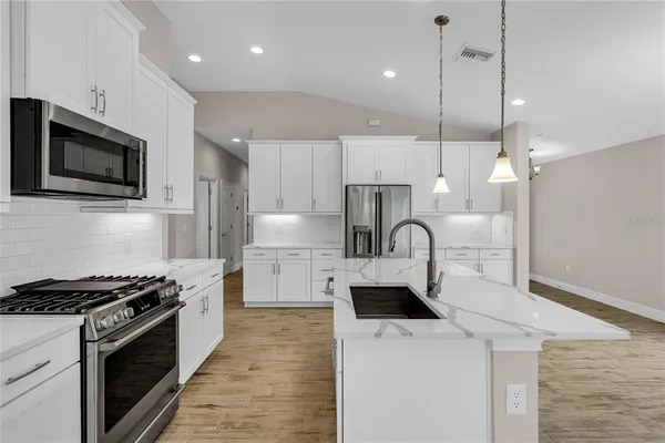 $2,325 | 12468 Oak Hill Way, Parrish, FL 34219