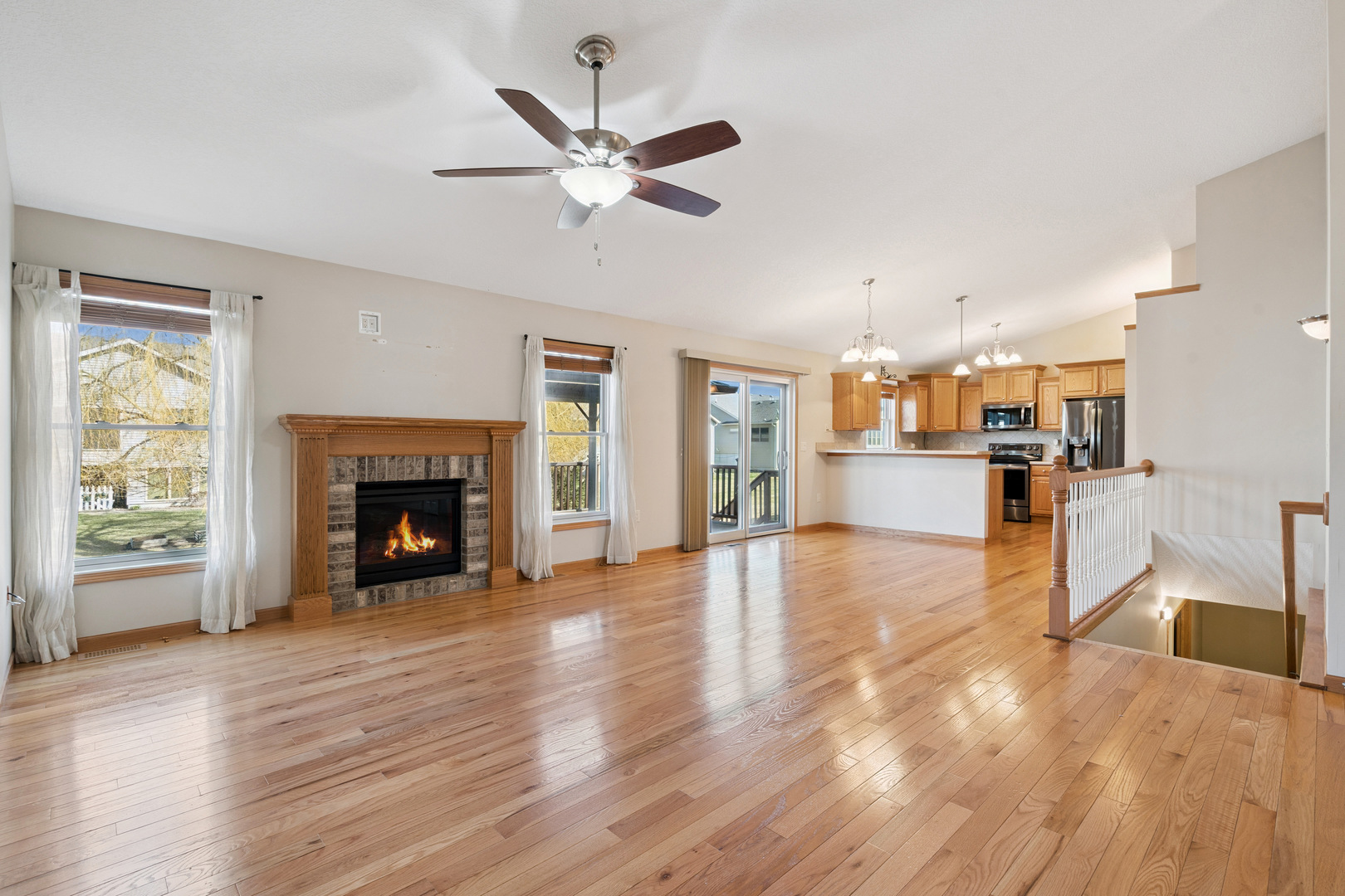 1716 Connor Court Clinton, IA 52732 - Photo 5 of 34