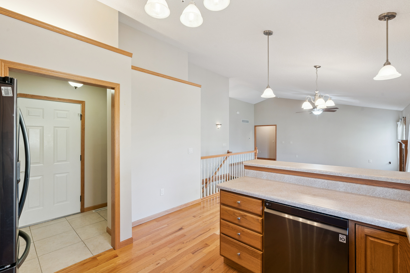 1716 Connor Court Clinton, IA 52732 - Photo 8 of 34