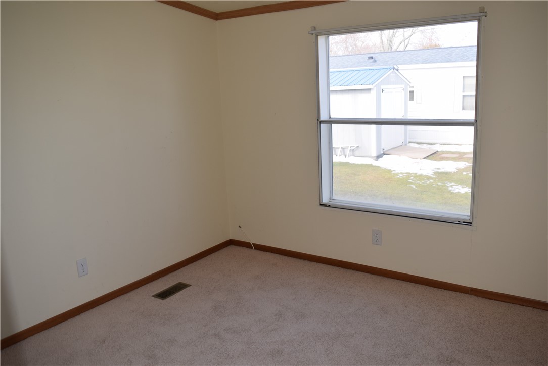 135 Heritage Estates Gaines, NY 14411 - Photo 9 of 18