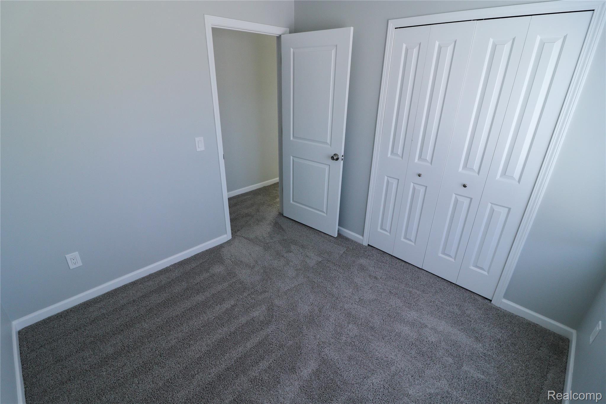 1542 Eaton Road Berkley, MI 48072 - Photo 15 of 23 IMG_8105.jpg