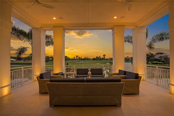 $300,000 | 5172 Southeast Club Way, Unit 207, Stuart, FL 34997
