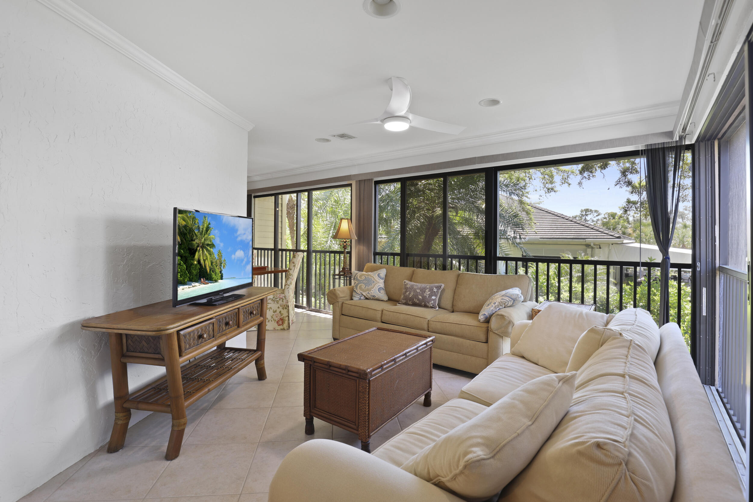 5172 Southeast Club Way, Unit 207 Stuart, FL 34997 - Photo 16 of 87 10_0o1a0181