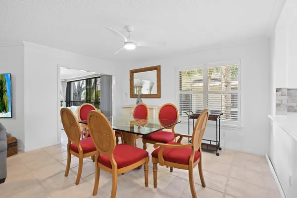 $300,000 | 5172 Southeast Club Way, Unit 207, Stuart, FL 34997