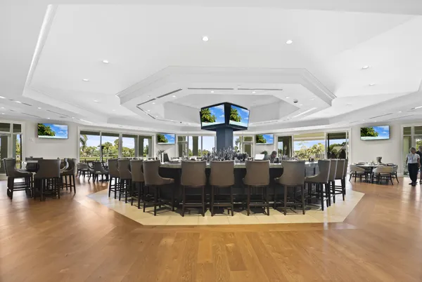 $300,000 | 5172 Southeast Club Way, Unit 207, Stuart, FL 34997