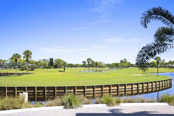 $300,000 | 5172 Southeast Club Way, Unit 207, Stuart, FL 34997