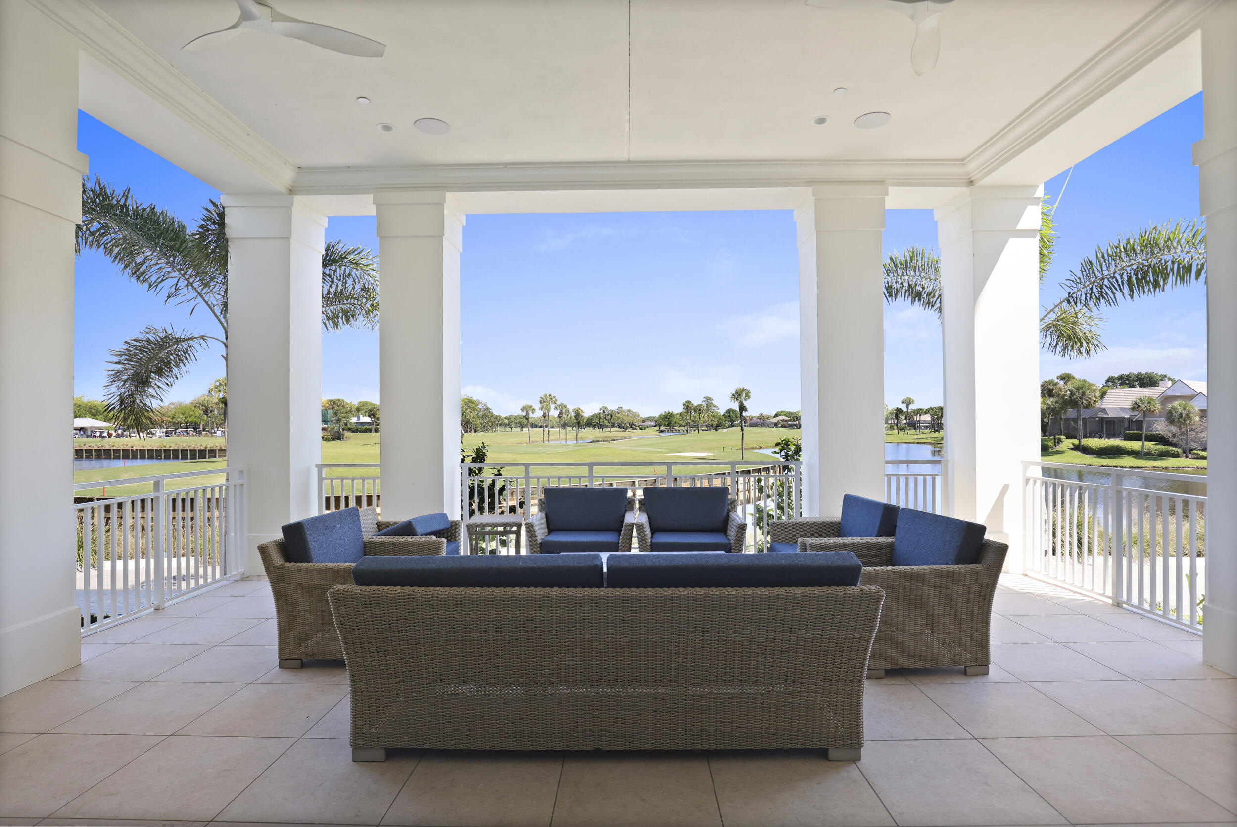 5172 Southeast Club Way, Unit 207 Stuart, FL 34997 - Photo 45 of 87 38_0o1a9934