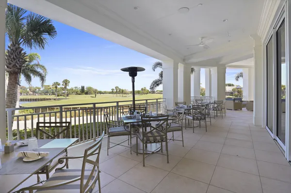 $300,000 | 5172 Southeast Club Way, Unit 207, Stuart, FL 34997