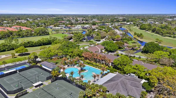 $300,000 | 5172 Southeast Club Way, Unit 207, Stuart, FL 34997