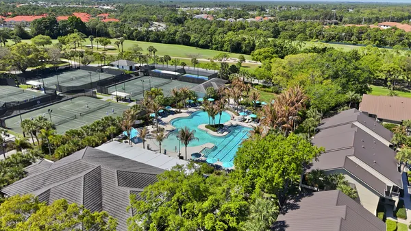 $300,000 | 5172 Southeast Club Way, Unit 207, Stuart, FL 34997