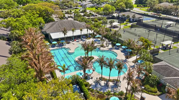 $300,000 | 5172 Southeast Club Way, Unit 207, Stuart, FL 34997