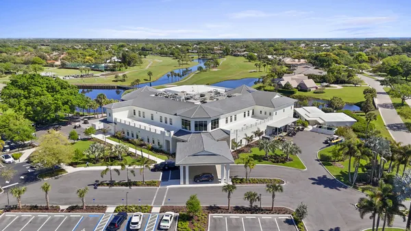 $300,000 | 5172 Southeast Club Way, Unit 207, Stuart, FL 34997
