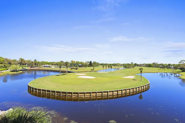 $300,000 | 5172 Southeast Club Way, Unit 207, Stuart, FL 34997