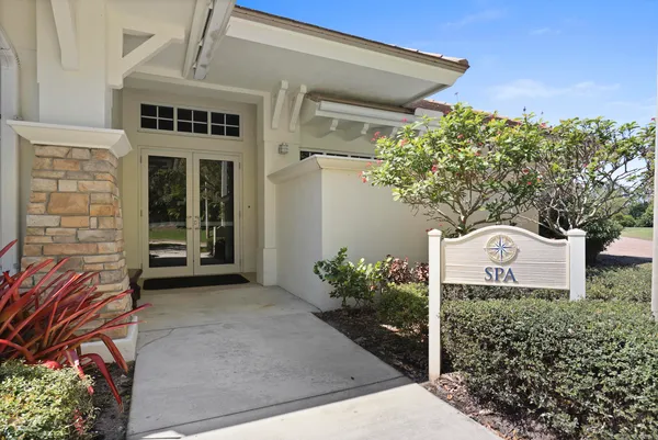 $300,000 | 5172 Southeast Club Way, Unit 207, Stuart, FL 34997