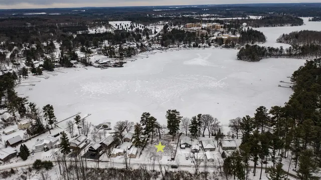 $1,200,000 | N2883 Otter Drive, Waupaca, WI 54981