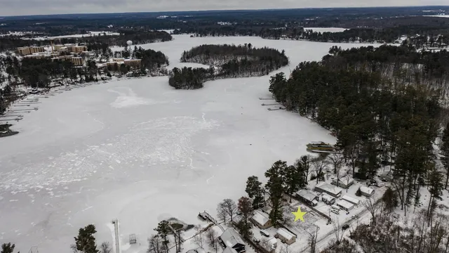 $1,200,000 | N2883 Otter Drive, Waupaca, WI 54981