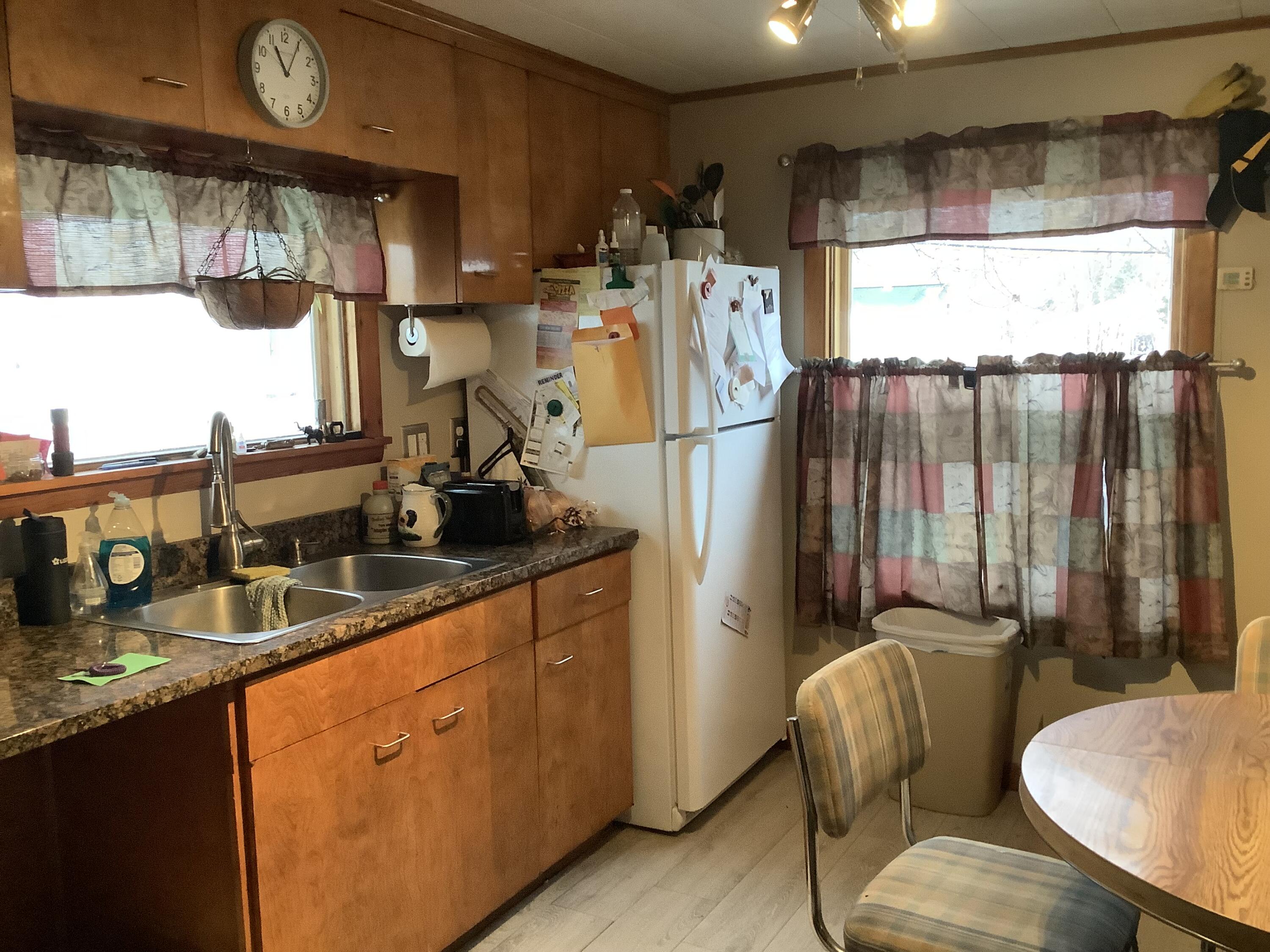 3013 West Chapman Road Mapleton, ME 04757 - Photo 4 of 43 IMG_9016