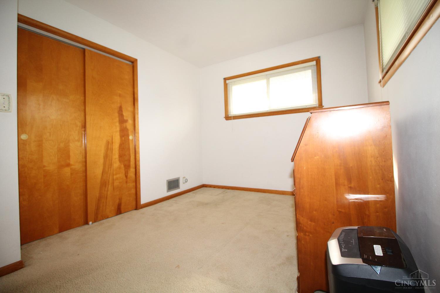 1195 Dale Road Hamilton, OH 45013 - Photo 12 of 19 Gallery Image 12