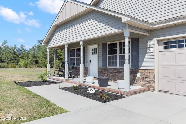 $264,900 | 263 Rowland Drive, Richlands, NC 28574
