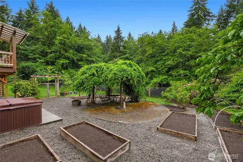 $1,500,000 | 9641 Mandus Olson Road Northeast, Bainbridge Island, WA 98110