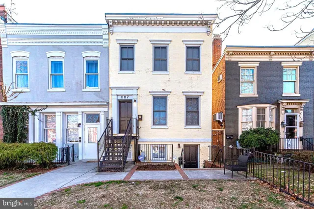 $3,000 | 807-807 Maryland Avenue Northeast, Unit A, Washington, DC 20002